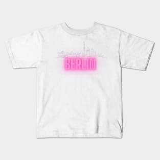 Neon Berlin sign skyline Kids T-Shirt